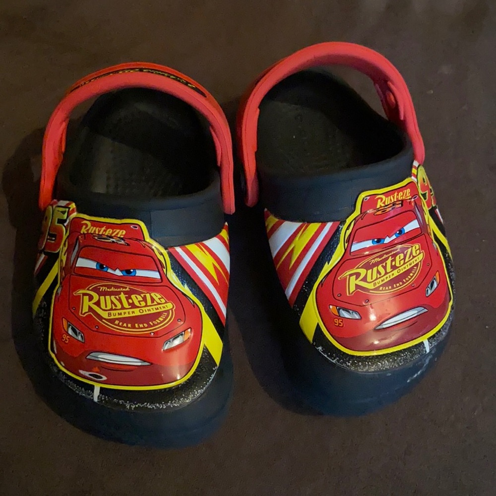 Cars light up crocs